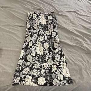 Timing Black and White Floral Maxi Skirt